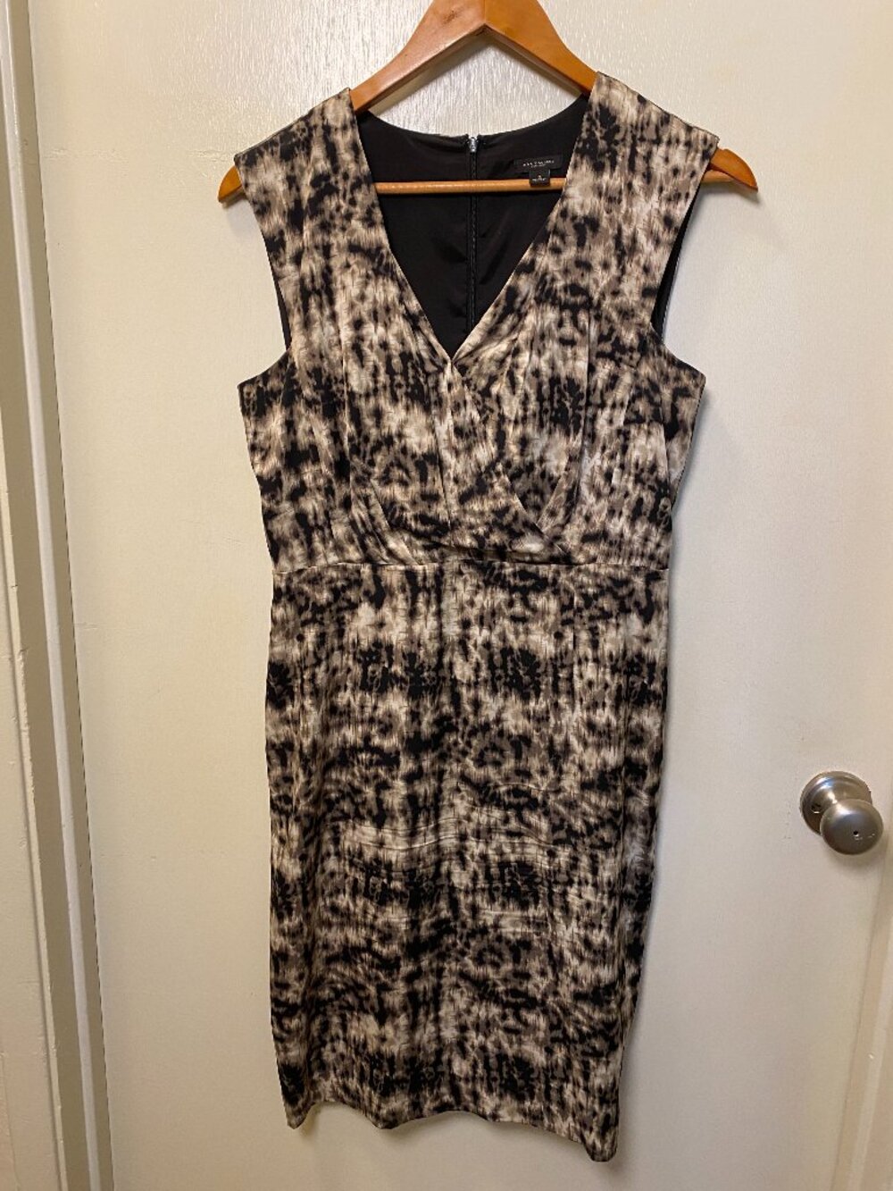 Ann Taylor Sheath Dress Size 4 Abstract Animal Print Faux Wrap